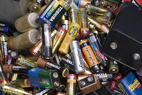 废铅酸电池回收价格√废旧电池可以回收吗-充电电池回收方式